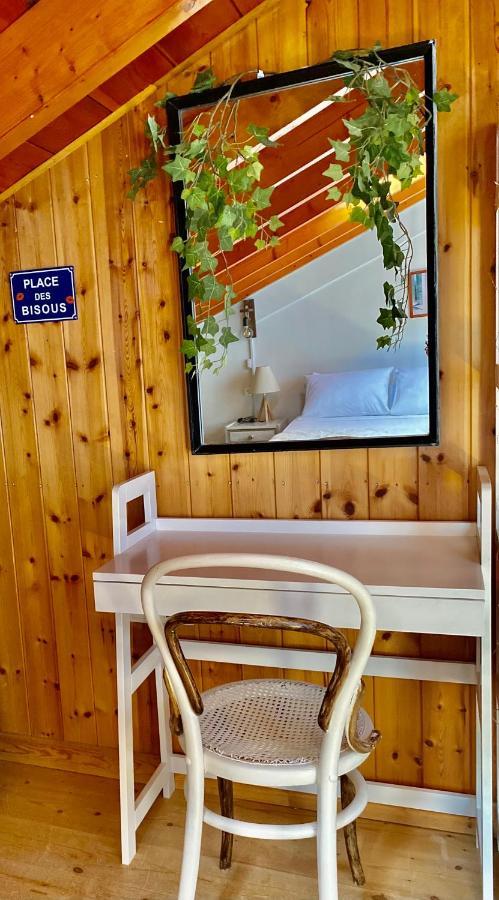Appartement Luxury Family House With Backyard Mantouki